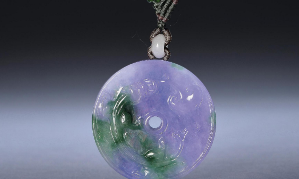 春带彩翡翠.png?x-oss-process=image/auto-orient,1/quality,q_90/watermark,image_dXBsb2Fkcy93YXRlcl9tYXJrL2ppdXl1LnBuZz94LW9zcy1wcm9jZXNzPWltYWdlL3Jlc2l6ZSxQXzM1L2JyaWdodCw4NA,x_12,y_18