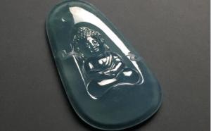 蓝水翡翠和晴水翡翠相比，哪种贵？