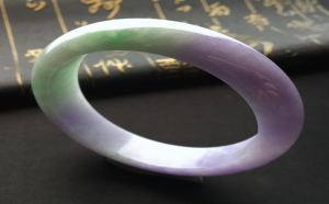 春带彩翡翠如何鉴别真假？看这六点！