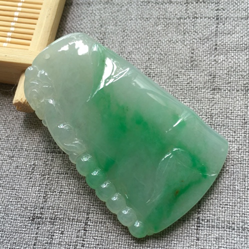 天然a货翡翠飘绿节节高升节节高升吊坠