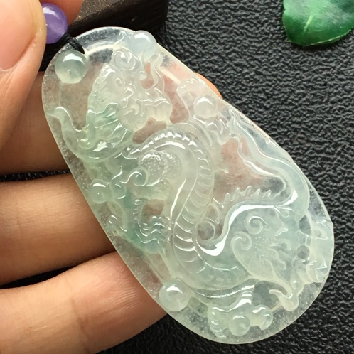 云南翡翠冰种生肖龙挂件