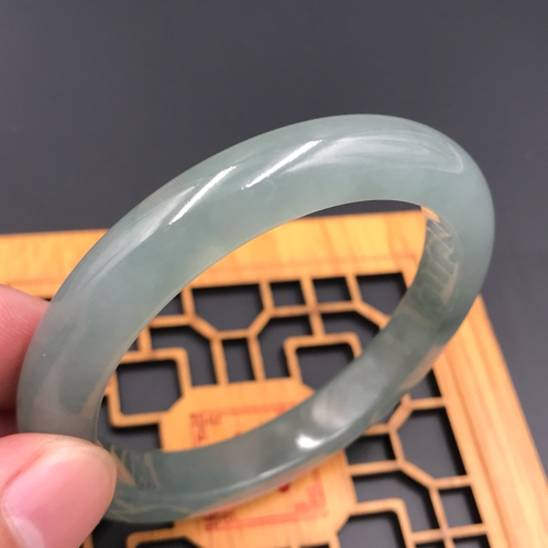 新品A货翡翠老坑种水油青手镯圈口：52.5