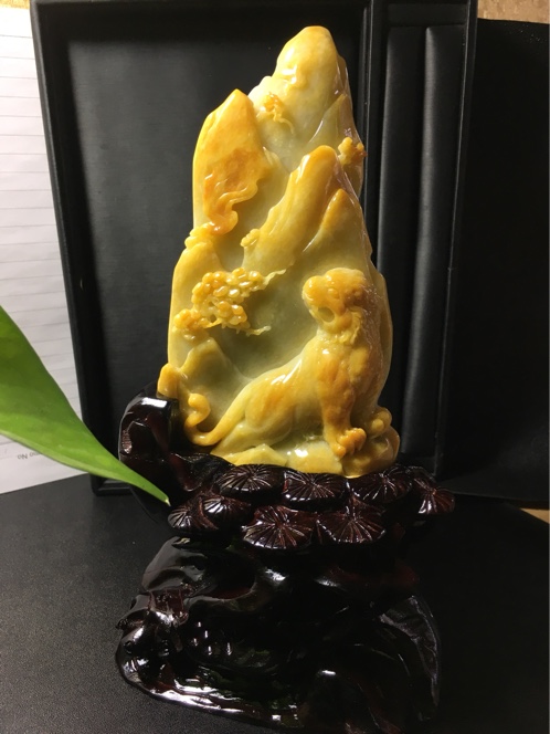翡翠a货糯种黄翡摆件