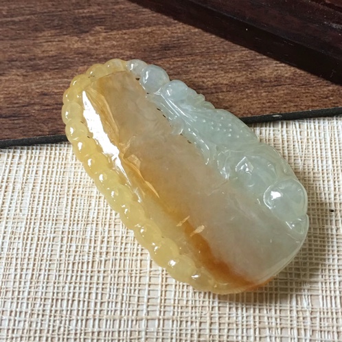 翡翠a货冰糯种黄翡节节高升节节高升吊坠