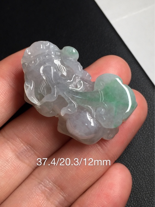A货翡翠飘绿貔貅貔貅挂件