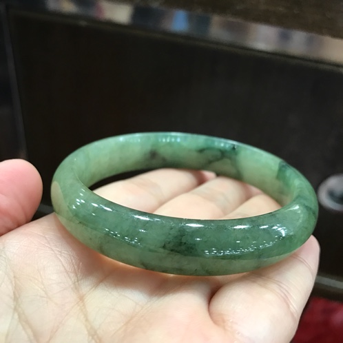冰糯种油青翡翠手镯