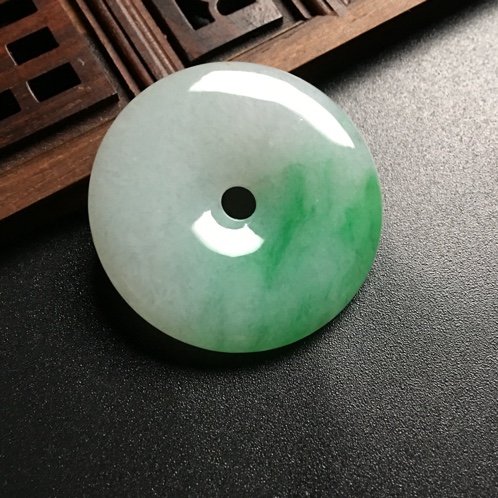 天然翡翠飘绿平安扣平安扣吊坠