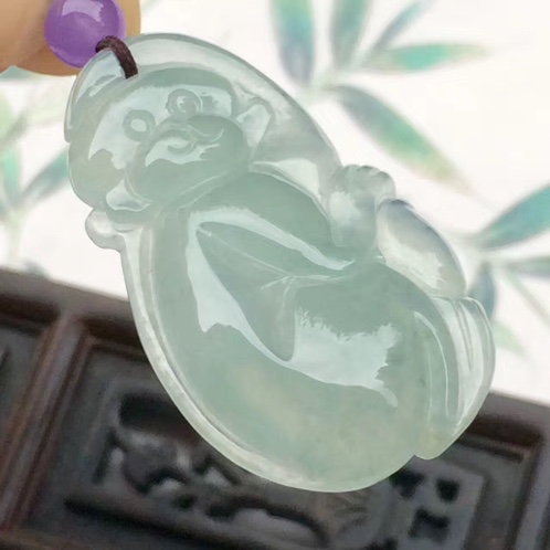 天然翡翠A货生肖猴牌