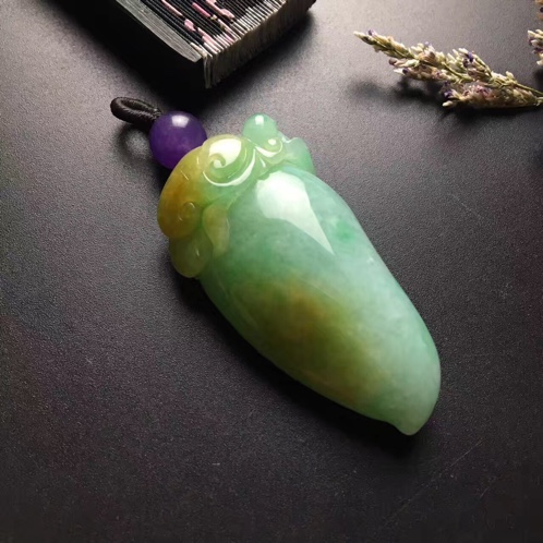 云南a货翡翠黄加绿福瓜绿福瓜挂件