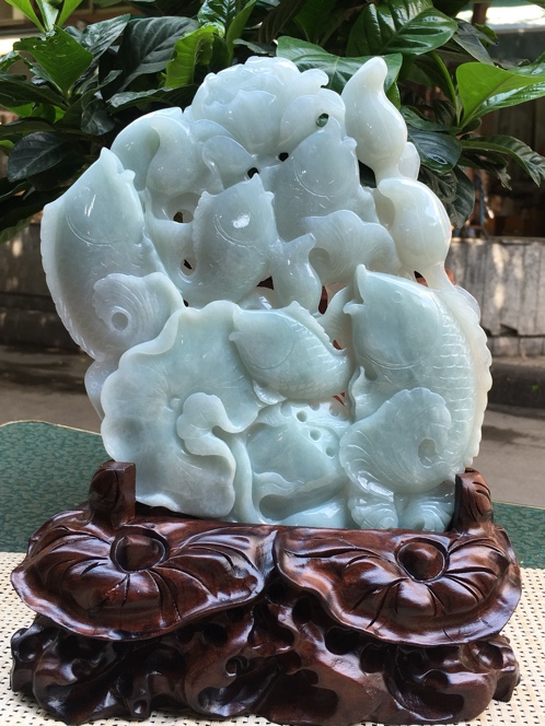 天然翡翠莲花鱼摆件