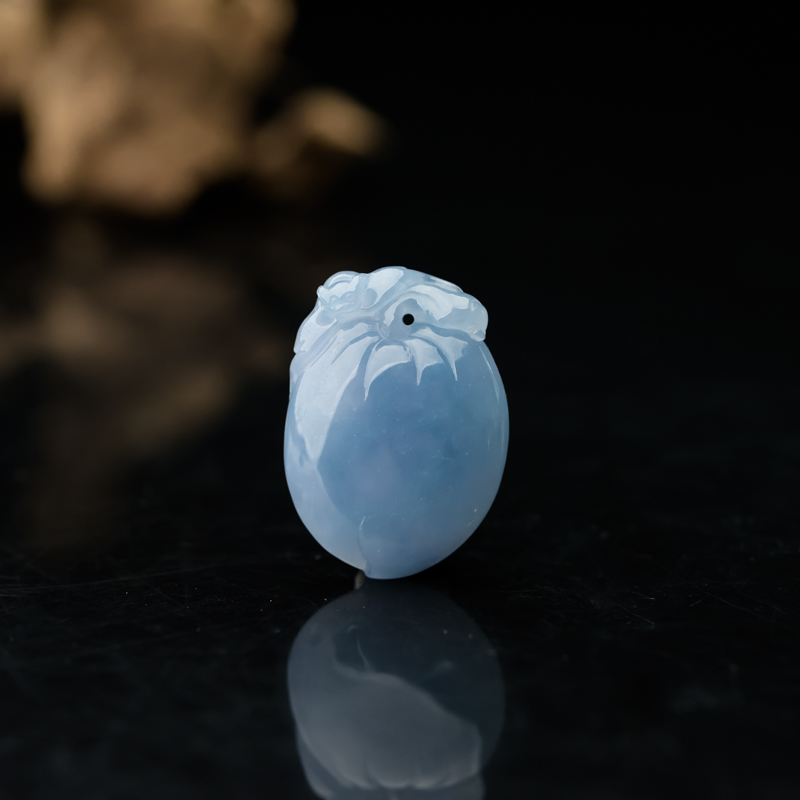 糯冰种紫罗兰翡翠寿桃吊坠