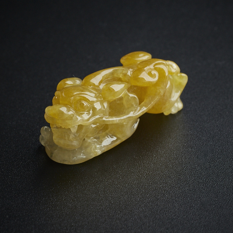 糯种翡翠黄翡貔貅摆件