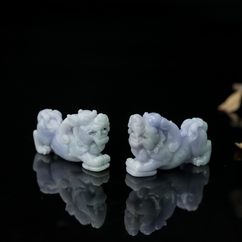 糯种春带彩翡翠貔貅手把件(一对)