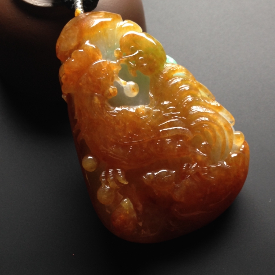 糯冰种黄翡生肖鸡翡翠