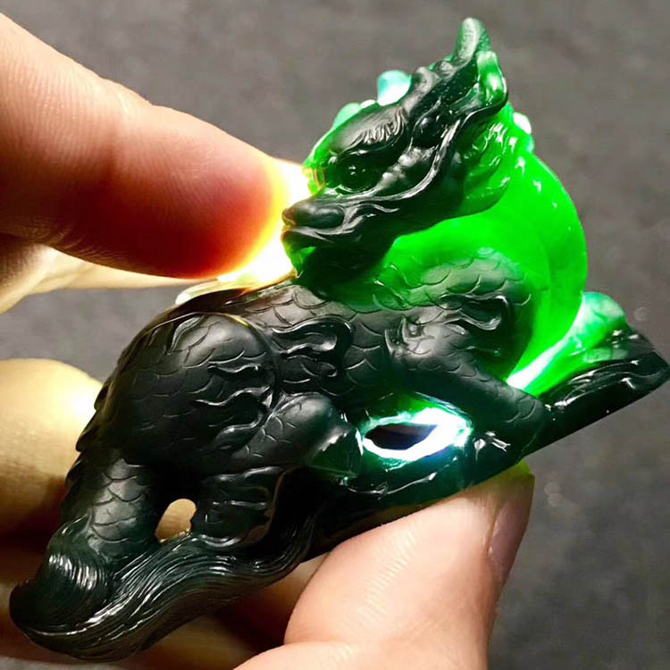 【麒麟】极品墨翠小摆件
