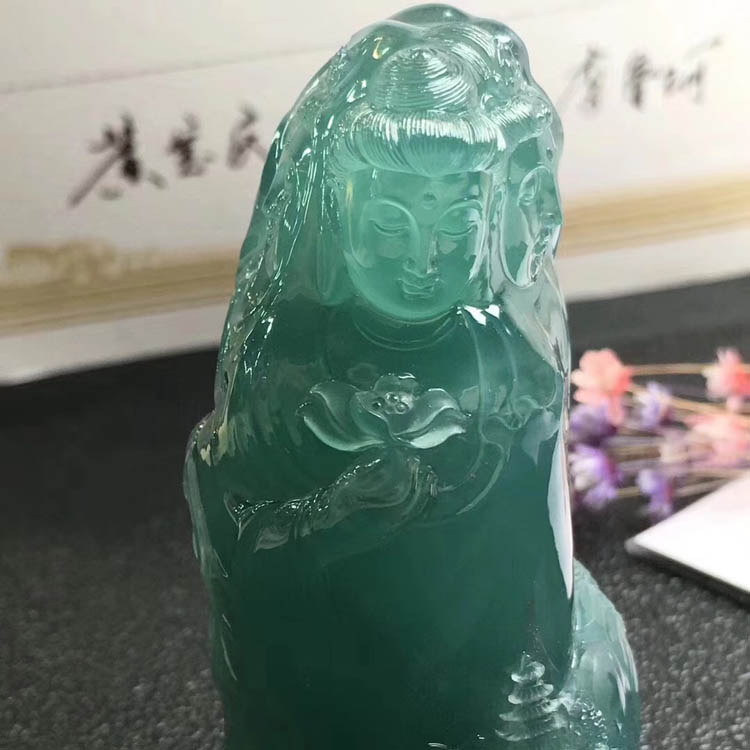 （金奖作品）冰种蓝水观音翡翠摆件