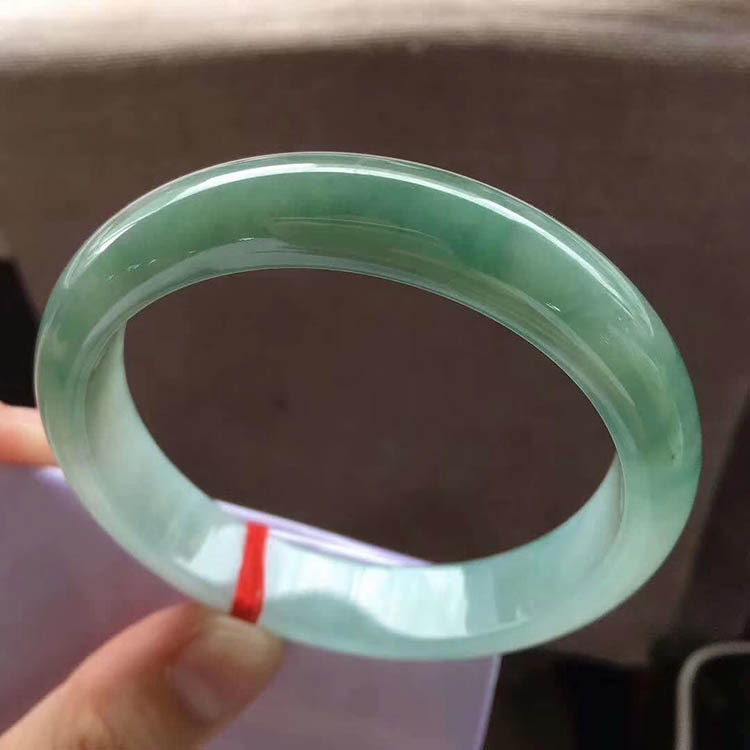 油青种飘绿翡翠手镯（正圈）