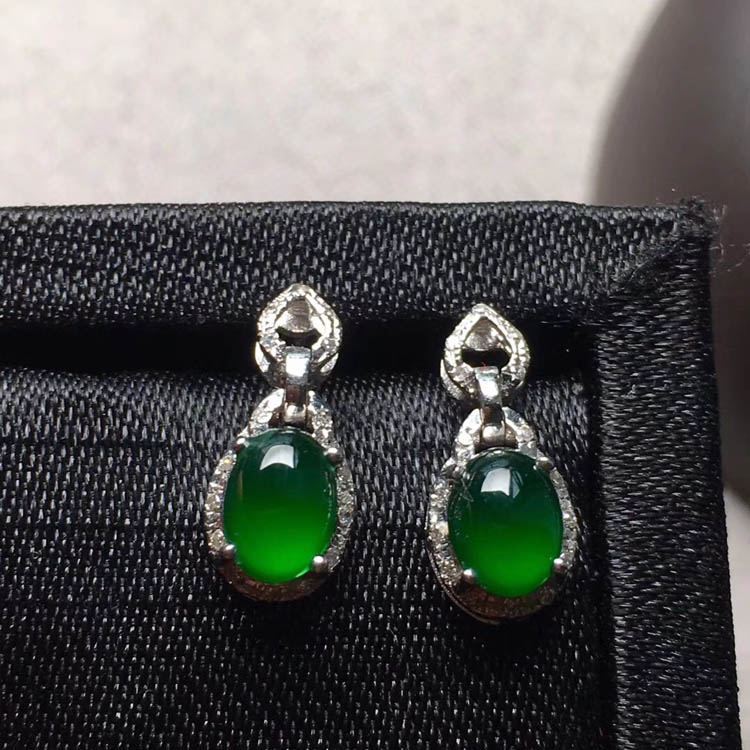 高冰种蛋面帝王绿翡翠耳钉（小精品）