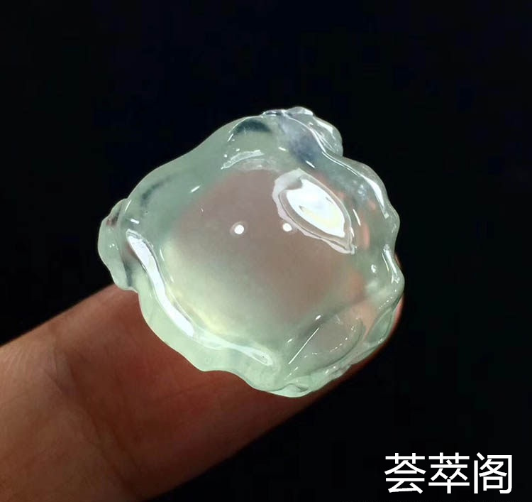 冰种晴水虎虎生威翡翠摆件第4张