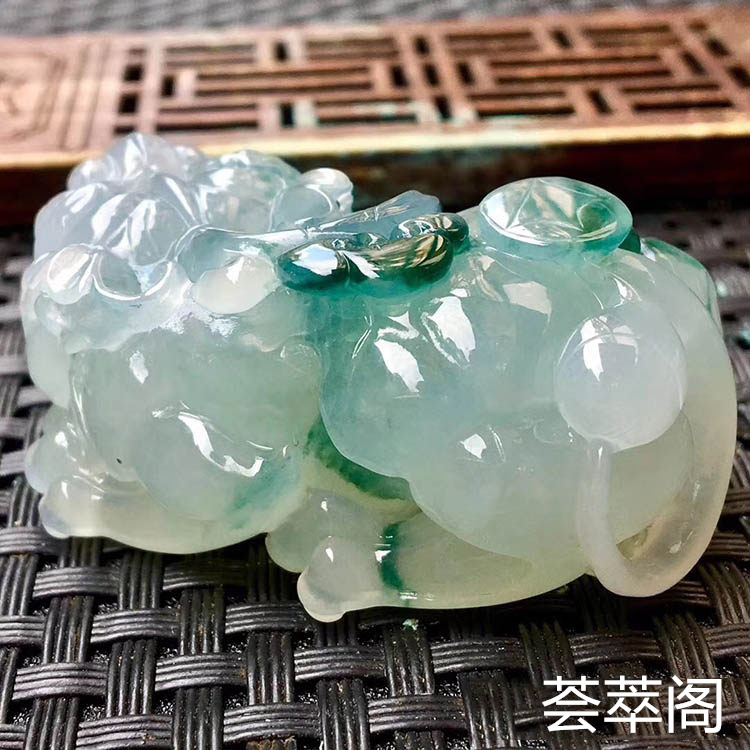 冰糯种飘花貔貅翡翠摆件第4张