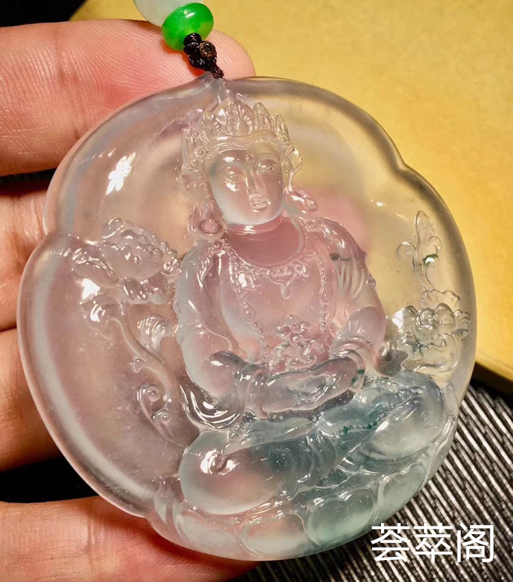 冰种飘花度母翡翠挂件