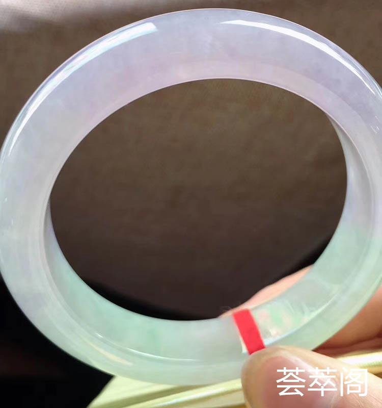 春带彩冰糯种正圈翡翠手镯