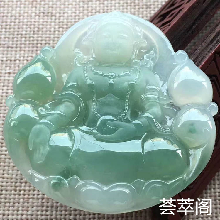 冰糯种飘绿观音翡翠吊坠