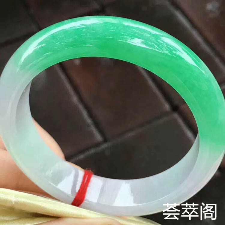 糯种春带彩翡翠手镯 （正圈）