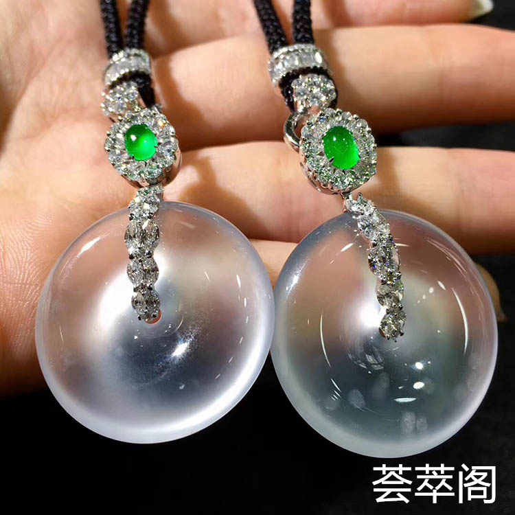 木那种无色平安扣翡翠吊坠