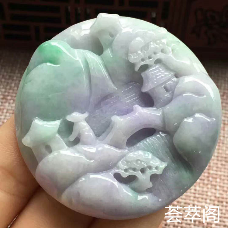 糯种春带彩山水牌翡翠挂件