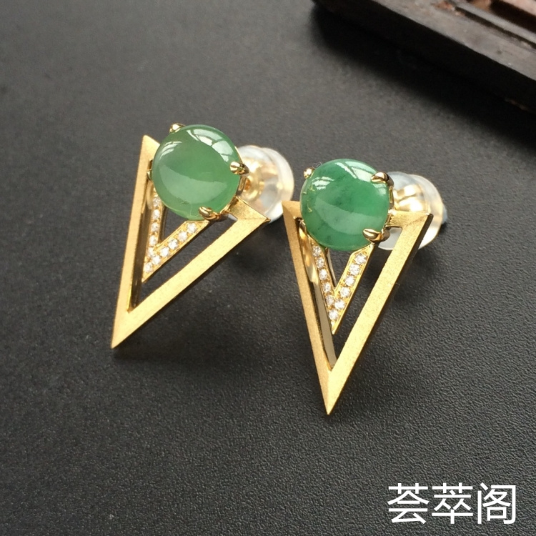 晴水糯冰种翡翠耳钉 镶黄18k金钻石