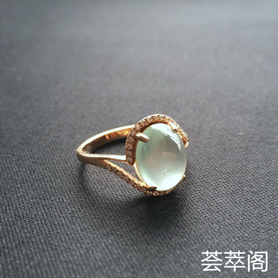 玻璃种淡晴水翡翠戒指 镶玫瑰金钻石
