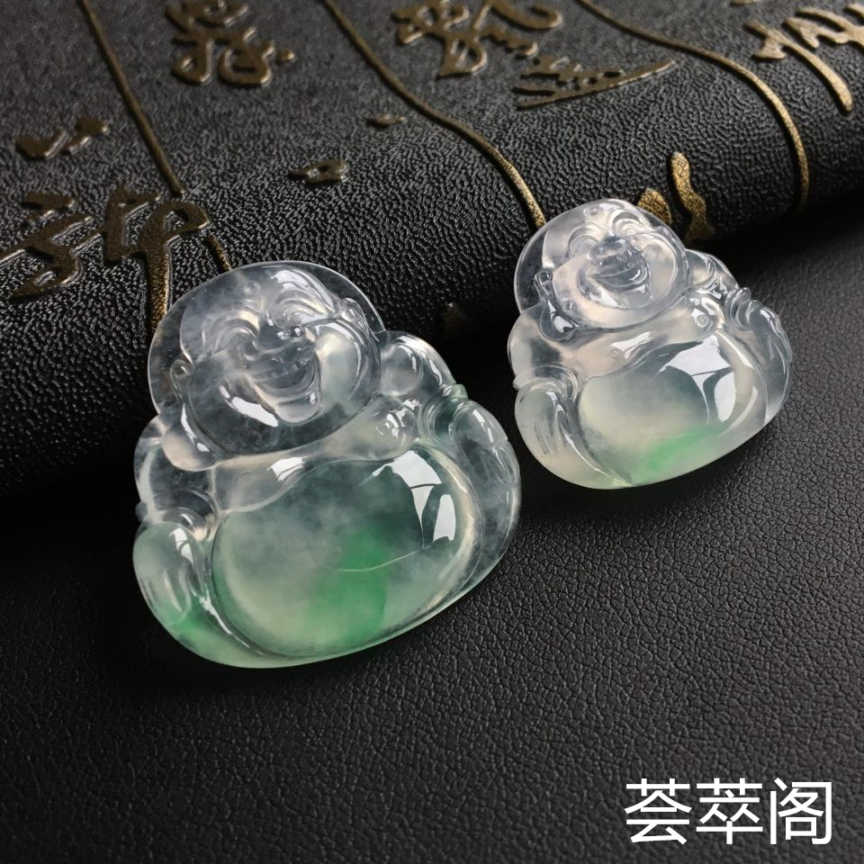 冰种飘绿玉佛翡翠吊坠