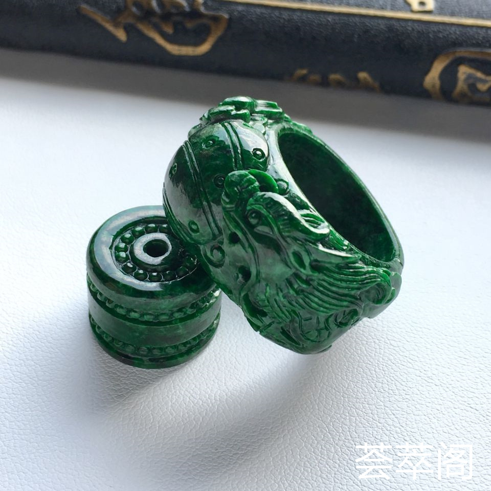 细糯种干青双龙戏珠扳指/仿古路路通一套走