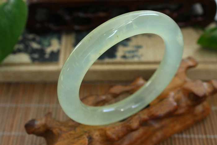 天然岫玉圆条手镯 圈口54~62mm