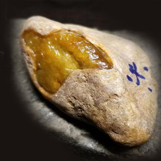 如何鉴别黄翡翡翠原石