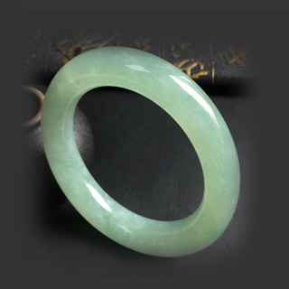 如何区分冰种翡翠与水种翡翠