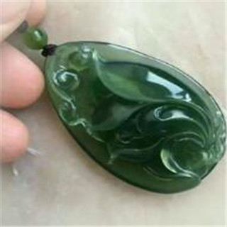 辽宁岫玉为什么有气泡