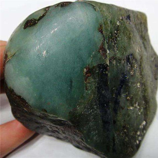 翡翠原石一般多少钱