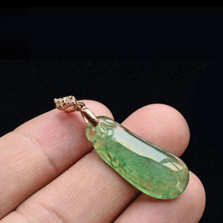 翡翠和玛瑙的区别