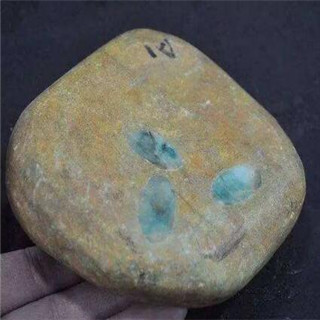 翡翠原石怎么鉴定真假