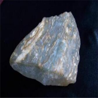 翡翠原石共生是什么意思