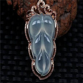 翡翠水种和冰种哪个好