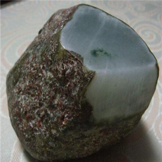 翡翠原石的挑选技巧
