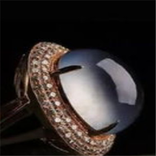 翡翠指环戒指的寓意