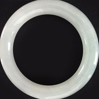 A货翡翠糯种手镯多少钱