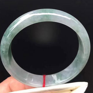 为什么有的冰种手镯几百元