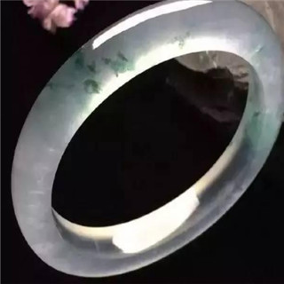 可以送闺蜜翡翠手镯吗