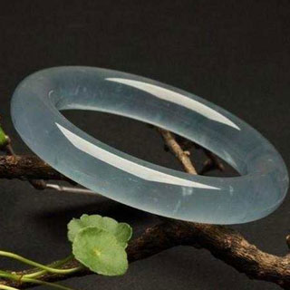 芙蓉冰翡翠手镯价格多少