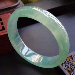 冰晴种翡翠手镯价格多少